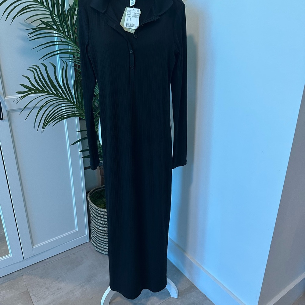 H&M Elegant Black Long Sleeve Dress